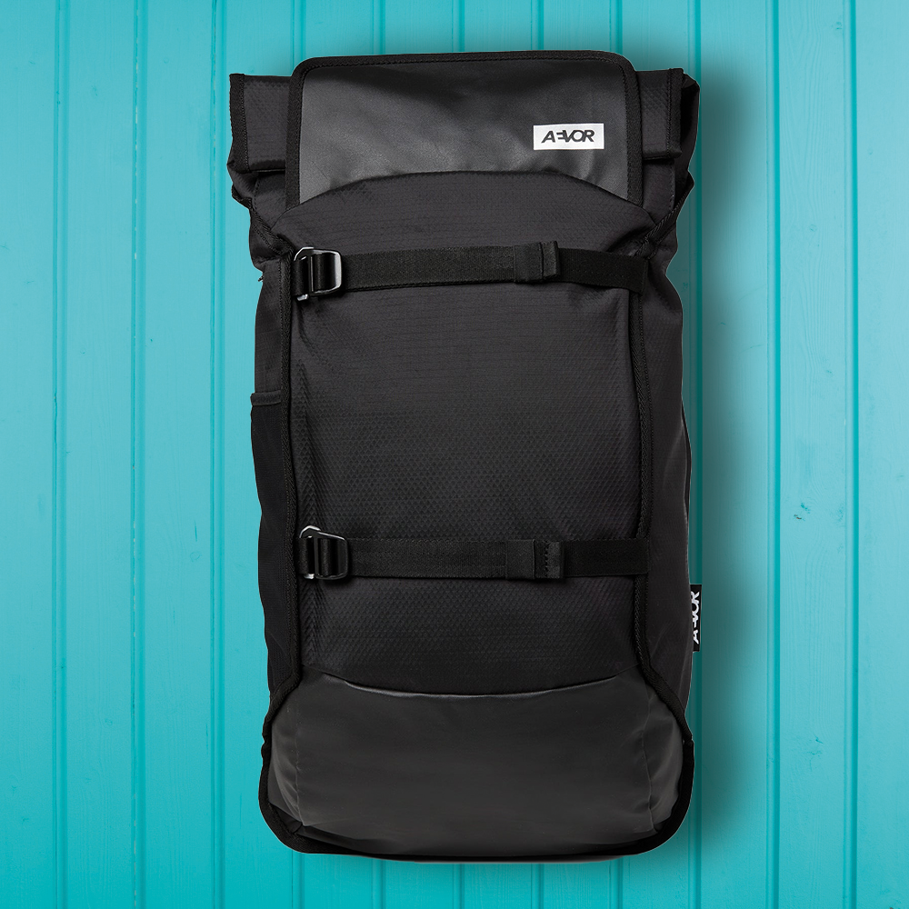 aevor travel backpack Day Pack FLX Proof Black - it offers space between 38 and 45 liters for your stuff AEVOR Bookpack Backpack Sportique