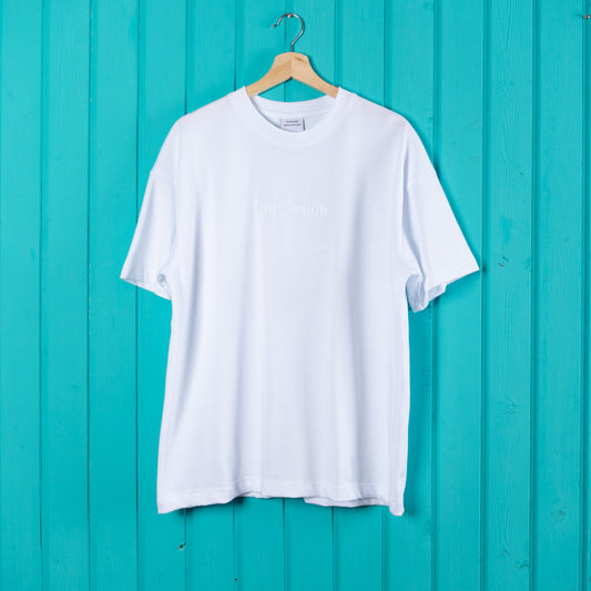 Turnschuh Logo Embroidered T-Shirt White Tonal